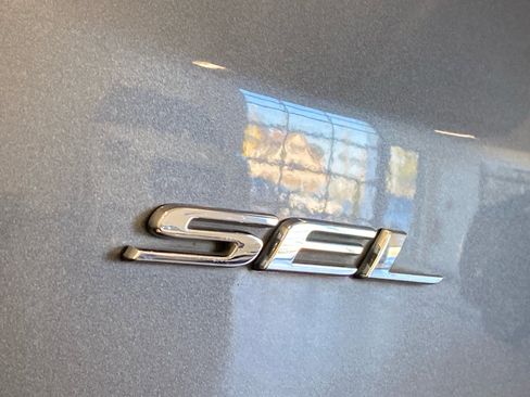 Used 2022 Ford Edge SEL w/ Convenience Package image 7