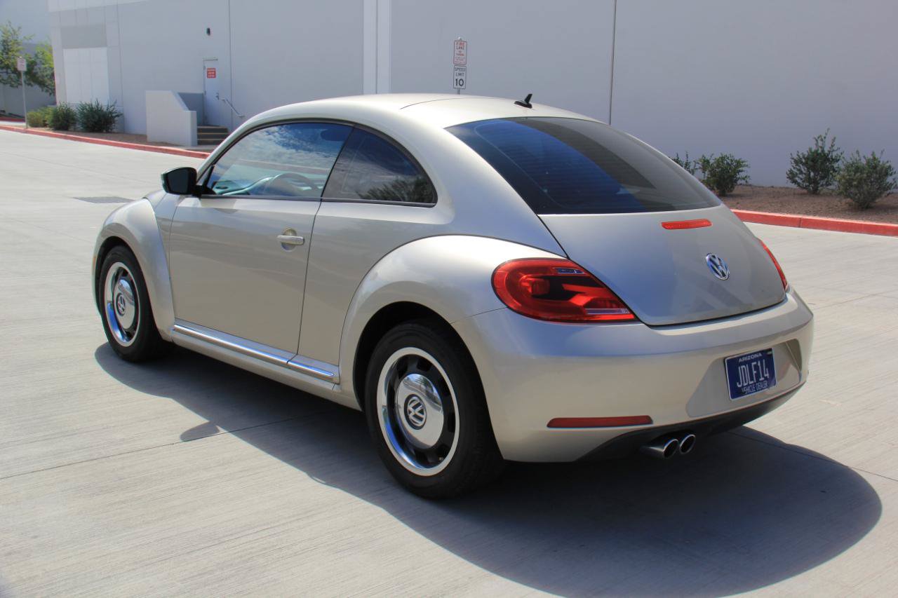 Used 2012 Volkswagen Beetle 2.5 FWD image 7