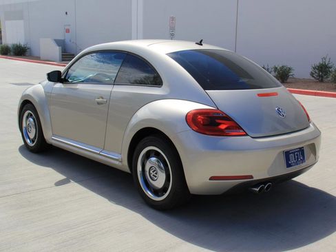 Used 2012 Volkswagen Beetle 2.5 image 7