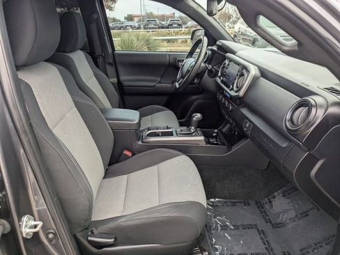 Used 2023 Toyota Tacoma TRD Sport image 30