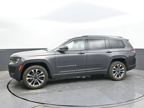 Used 2021 Jeep Grand Cherokee L Overland w/ Luxury Tech Group IV AWD/4WD image 2