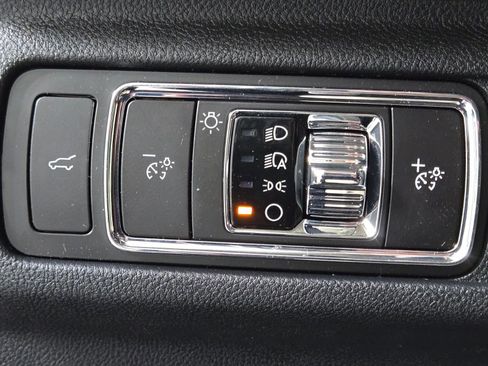 New 2026 Lincoln Corsair Premiere image 23