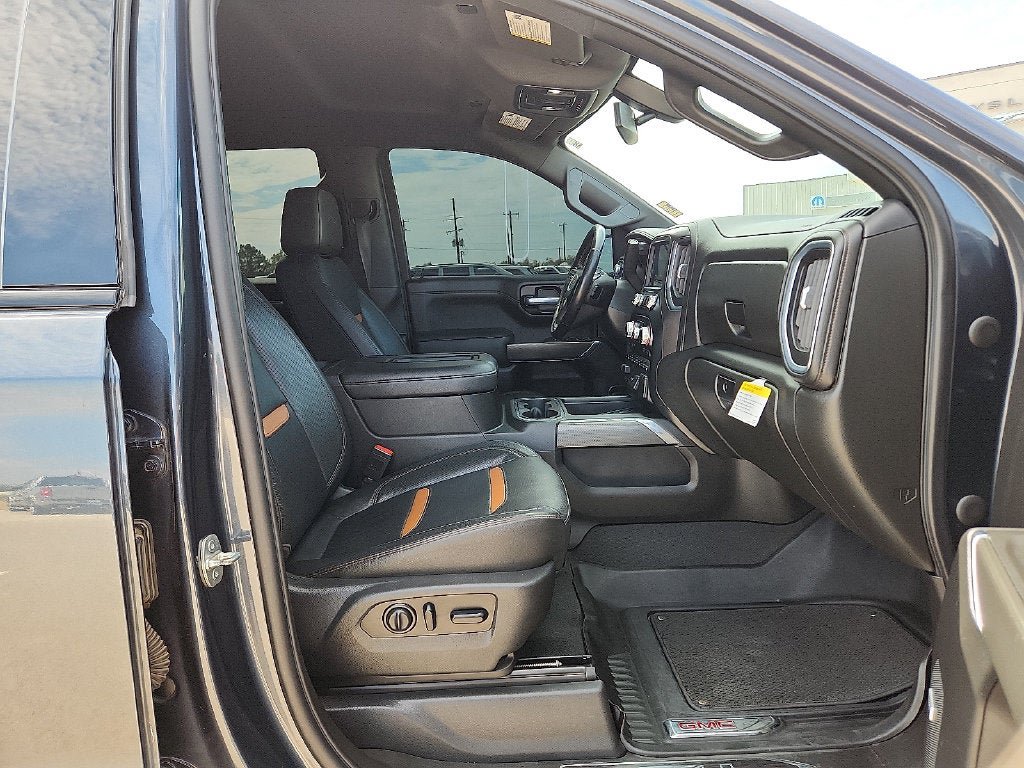 Used 2021 GMC Sierra 1500 AT4 w/ AT4 Preferred Package AWD/4WD image 12