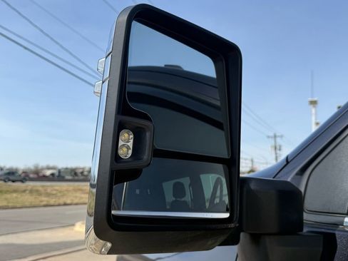 Used 2024 Chevrolet Silverado 2500 LTZ image 43