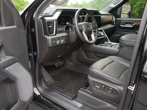 Used 2024 GMC Sierra 2500 Denali w/ Denali Reserve Package AWD/4WD image 13