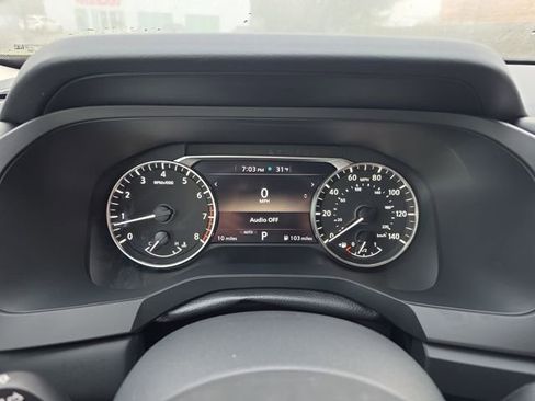 Used 2025 Nissan Pathfinder S image 17