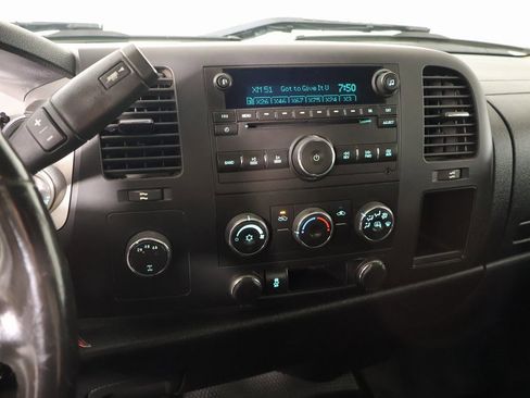 Used 2013 Chevrolet Silverado 2500 LT w/ Suspension Package, Off-Road image 5