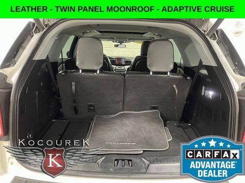 Used 2023 Ford Explorer XLT w/ Equipment Group 202A AWD/4WD image 25