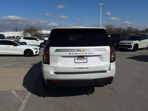 Used 2023 Chevrolet Suburban High Country image 7