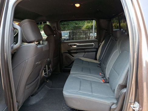 Certified 2022 RAM 1500 Big Horn AWD/4WD image 11