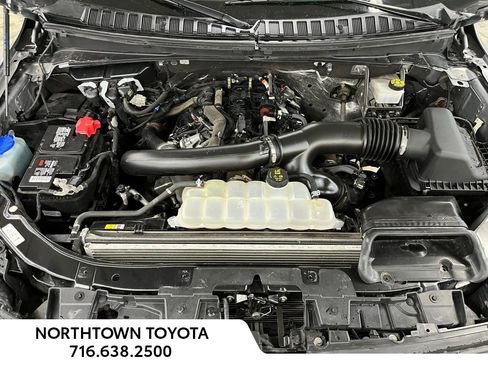 Used 2023 Ford Expedition XLT image 31