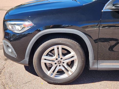 Used 2023 Mercedes-Benz GLA 250 4MATIC image 9