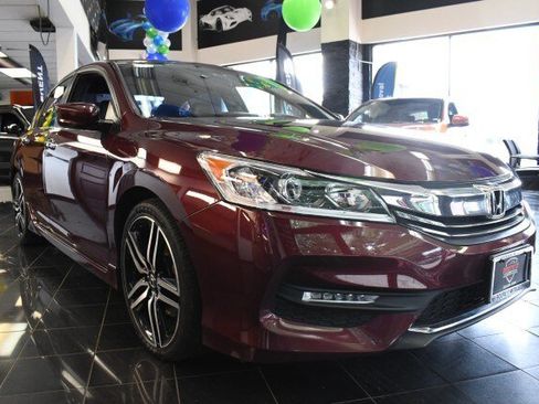 Used 2016 Honda Accord Sport image 3
