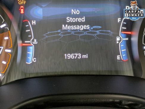Used 2023 Jeep Compass Latitude AWD/4WD image 16