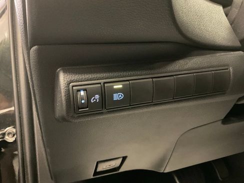 Used 2022 Toyota Corolla XSE FWD image 14