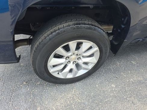 Used 2022 Chevrolet Silverado 1500 Custom image 40