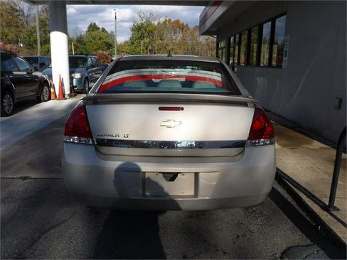 Used 2010 Chevrolet Impala LT w/ Luxury Edition Package image 9