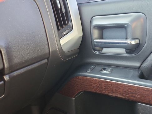 Used 2018 GMC Sierra 1500 SLT image 23