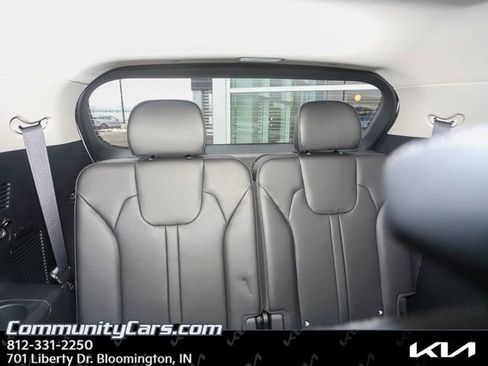 Certified 2025 Kia Sorento S w/ Panoramic Sunroof Package image 20