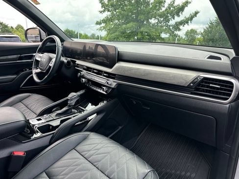 Used 2024 Kia Telluride EX X-Line AWD/4WD image 25