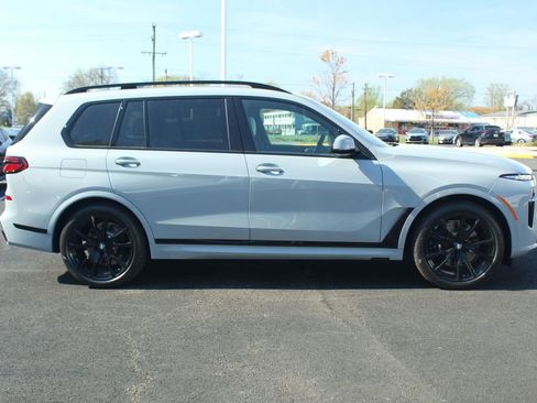 New 2026 BMW X7 xDrive40i w/ Executive Package AWD/4WD image 10