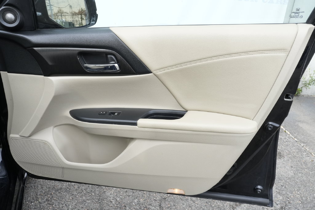 Used 2014 Honda Accord EX-L image 35