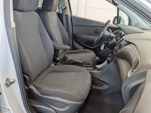 Certified 2020 Chevrolet Trax LS w/ Tint and Cruise Package image 14