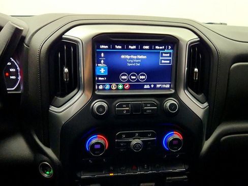 Used 2019 Chevrolet Silverado 1500 RST AWD/4WD image 17