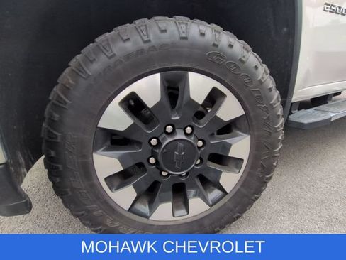 Used 2024 Chevrolet Silverado 2500 LTZ w/ LTZ Convenience Package AWD/4WD image 41