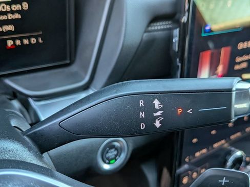 Used 2025 GMC Terrain Elevation AWD/4WD image 35