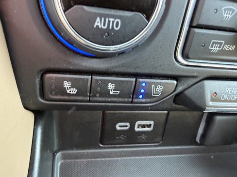 Used 2024 Chevrolet Tahoe Premier w/ Max Trailering Package image 20