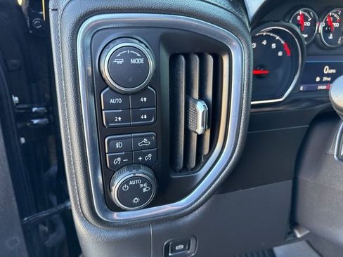 Used 2021 Chevrolet Silverado 1500 LT Trail Boss w/ Bed Protection Package image 16