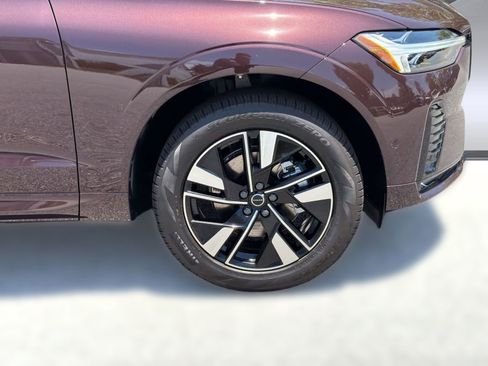 New 2026 Volvo XC60 B5 Plus w/ Climate Package AWD/4WD image 12
