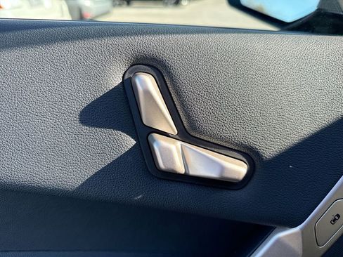 Used 2023 BMW iX xDrive50 w/ Sport Package image 14