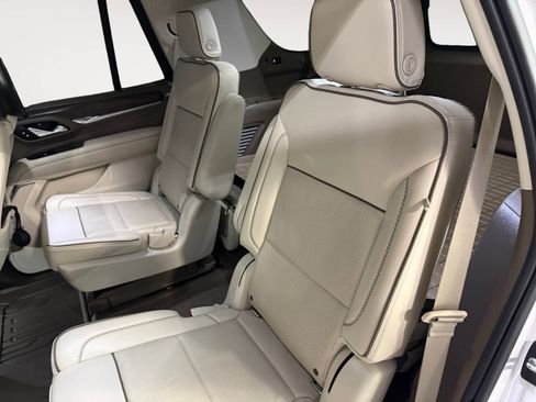 Used 2021 GMC Yukon Denali w/ Denali Ultimate Package image 17