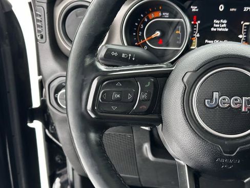 Used 2022 Jeep Gladiator Sport image 13