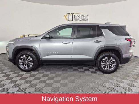 Used 2026 Chevrolet Equinox LT FWD image 7