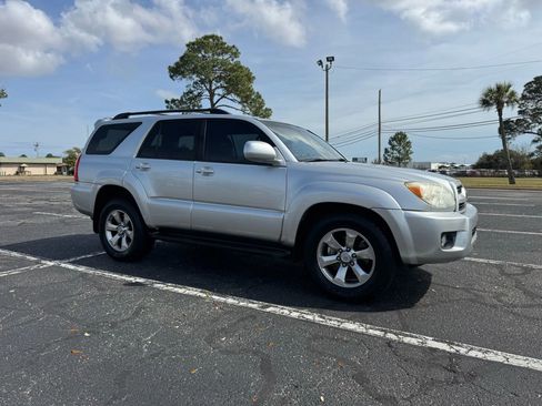 Used 2008 Toyota 4Runner Limited image 4