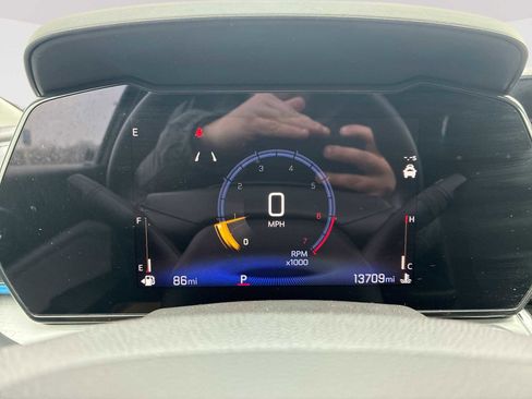 Certified 2024 Chevrolet Trax LT w/ Driver Confidence Package image 11