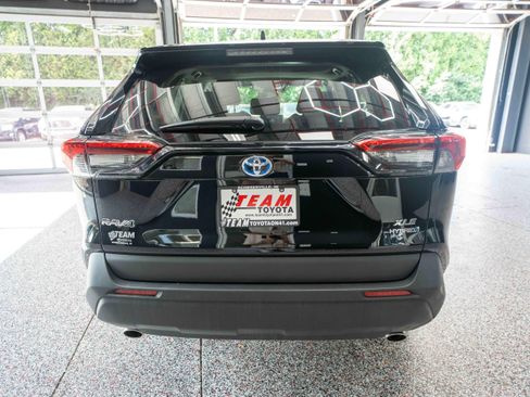 Used 2023 Toyota RAV4 XLE w/ Convenience Package AWD/4WD image 3