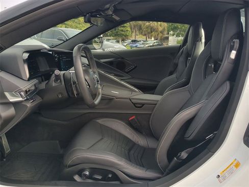 Used 2024 Chevrolet Corvette Stingray Preferred Conv image 16