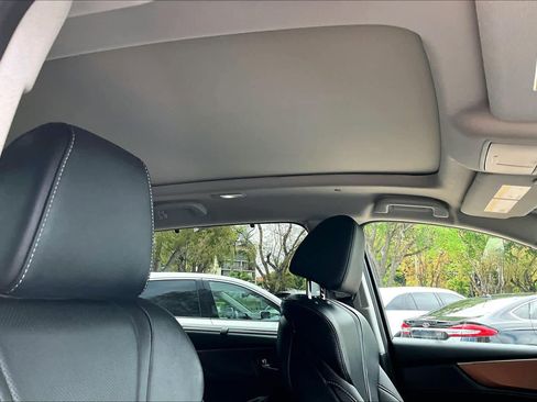 Used 2022 Acura MDX FWD w/ Technology Package image 14