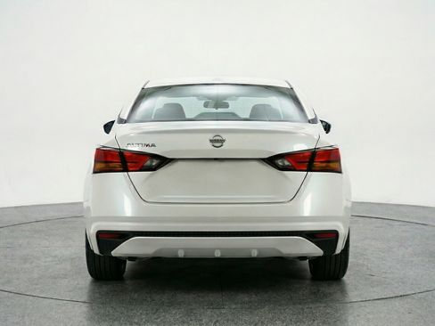 Used 2025 Nissan Altima 2.5 SV image 7