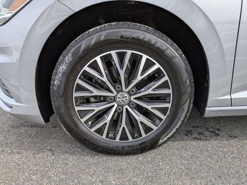 Used 2020 Volkswagen Jetta SE w/ SE Cold Weather Package image 28