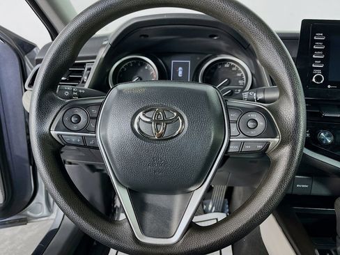 Used 2022 Toyota Camry LE FWD image 14