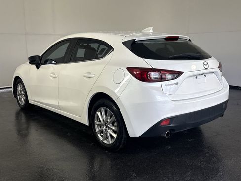 Used 2016 MAZDA MAZDA3 i Grand Touring image 8