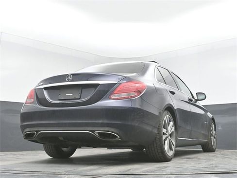 Used 2017 Mercedes-Benz C 300 Sedan image 31
