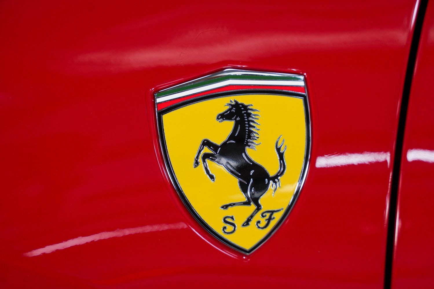 Used 2017 Ferrari 488 Spider RWD image 19