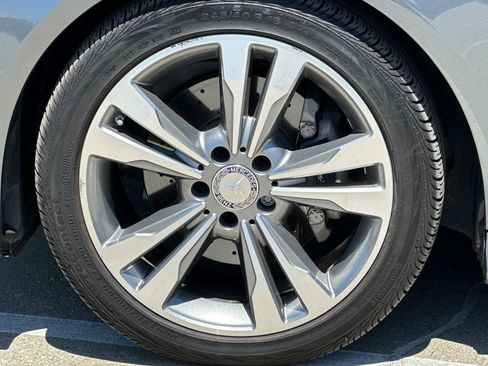 Used 2016 Mercedes-Benz E 350 Sedan image 12
