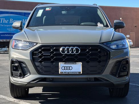 Certified 2025 Audi Q5 2.0T Premium w/ Convenience Plus Package image 6